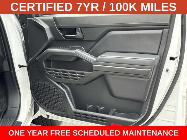 2025 Toyota Tacoma SR
