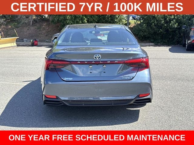 2021 Toyota Avalon Hybrid XLE Plus