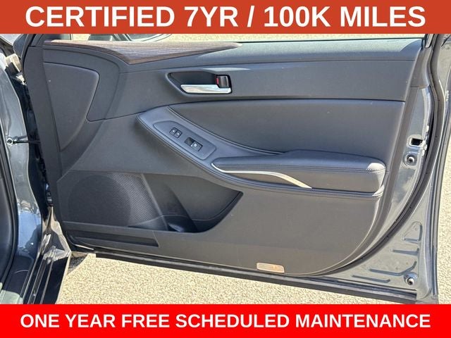 2021 Toyota Avalon Hybrid XLE Plus