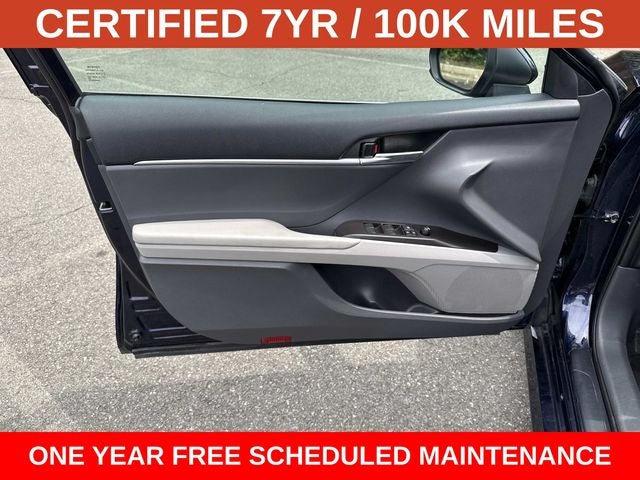 2022 Toyota Camry Hybrid LE