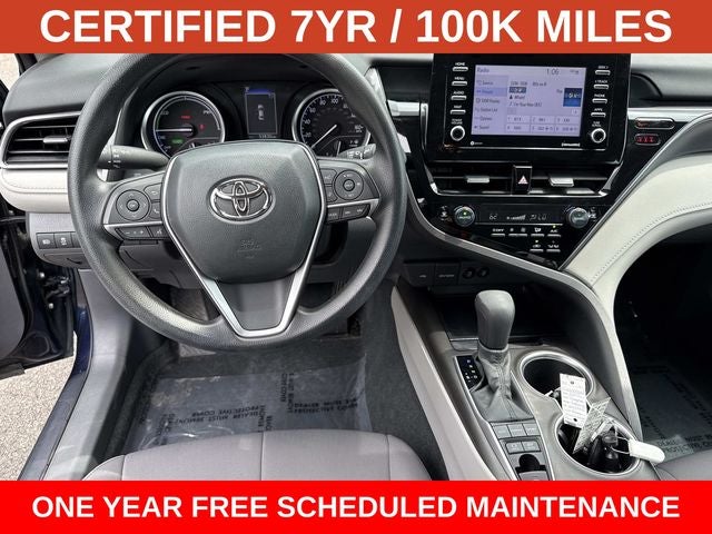 2022 Toyota Camry Hybrid LE