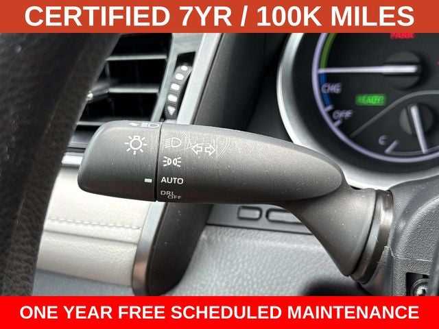 2022 Toyota Camry Hybrid LE