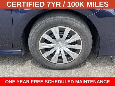 2022 Toyota Camry Hybrid LE