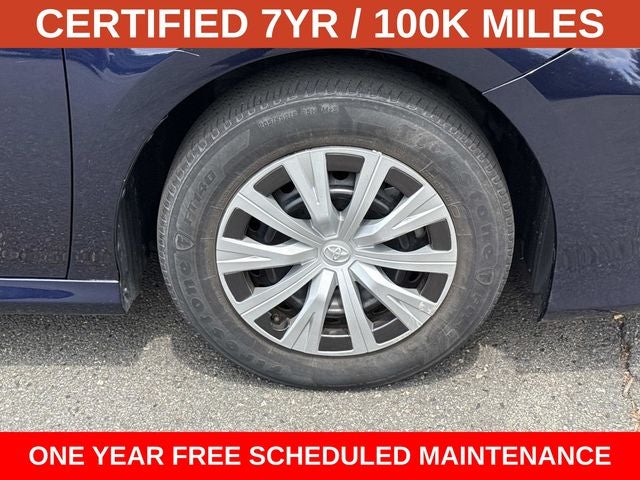 2022 Toyota Camry Hybrid LE
