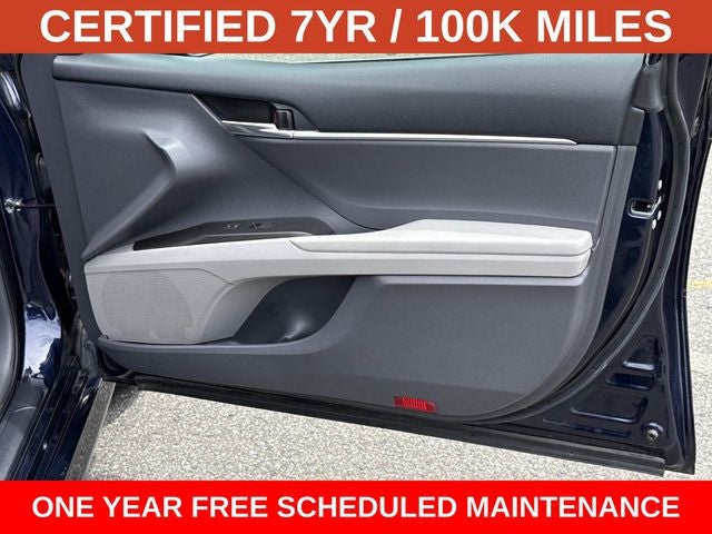 2022 Toyota Camry Hybrid LE