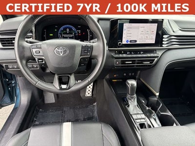 2025 Toyota Camry SE