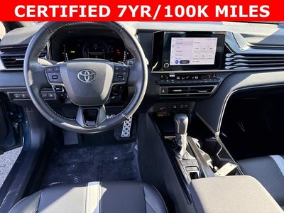 2025 Toyota Camry SE