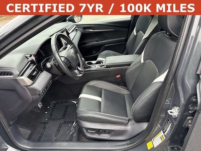 2025 Toyota Camry SE