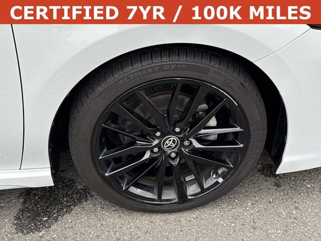 2022 Toyota Camry Hybrid XSE