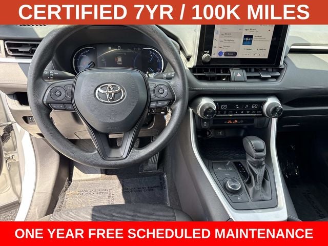 2025 Toyota RAV4 Hybrid LE