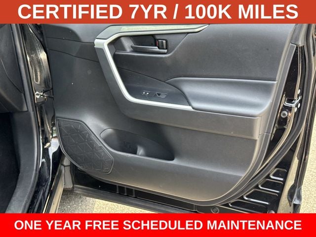2022 Toyota RAV4 Hybrid LE
