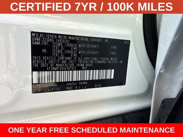 2025 Toyota RAV4 Hybrid XLE