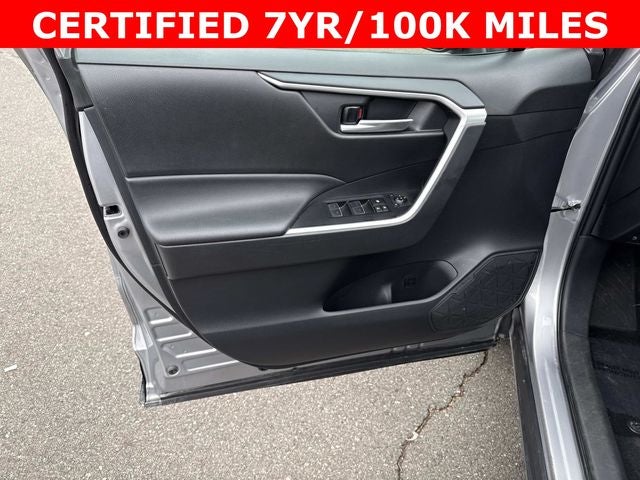 2023 Toyota RAV4 Hybrid SE