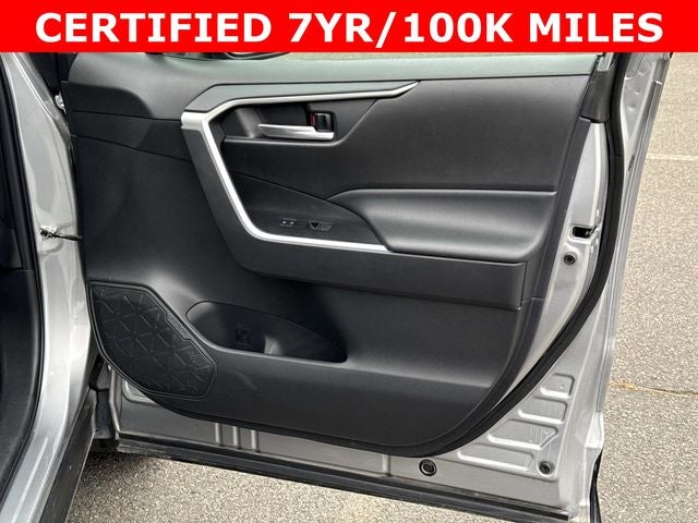 2023 Toyota RAV4 Hybrid SE