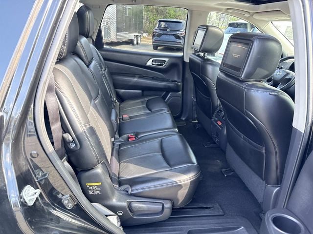 2017 Nissan Pathfinder Platinum