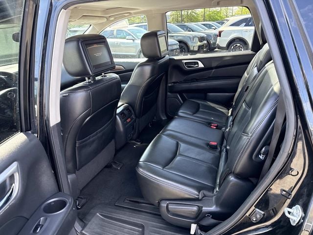 2017 Nissan Pathfinder Platinum