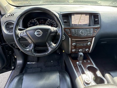 2017 Nissan Pathfinder Platinum