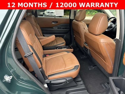 2023 Nissan Pathfinder Platinum