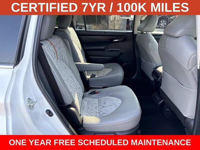 2023 Toyota Highlander Hybrid Bronze Edition