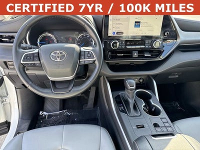 2023 Toyota Highlander Hybrid Bronze Edition