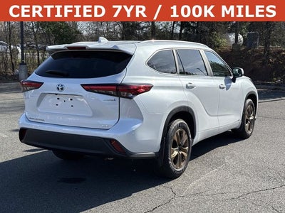 2023 Toyota Highlander Hybrid Bronze Edition