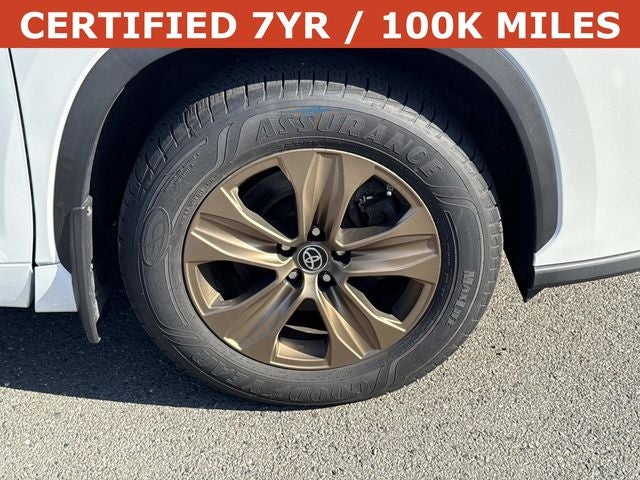 2023 Toyota Highlander Hybrid Bronze Edition