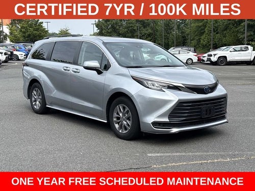 2023 Toyota Sienna LE 8 Passenger