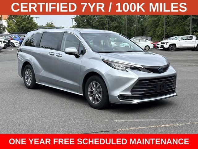 2023 Toyota Sienna LE 8 Passenger
