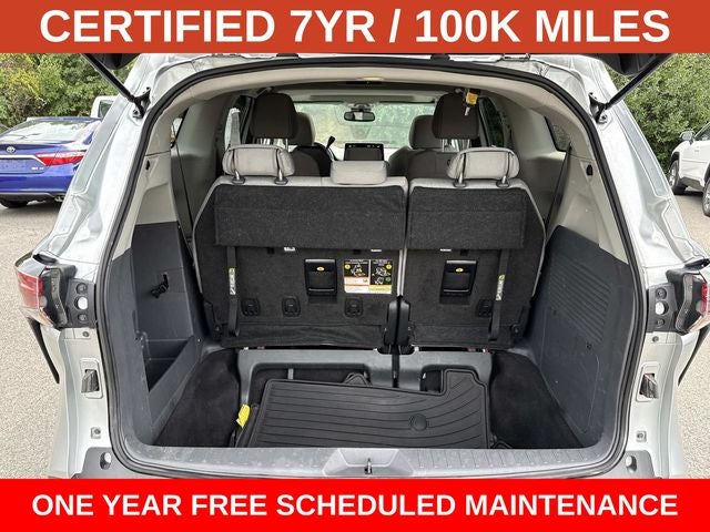 2023 Toyota Sienna LE 8 Passenger