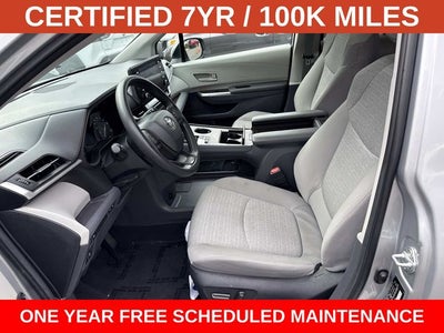 2023 Toyota Sienna LE 8 Passenger