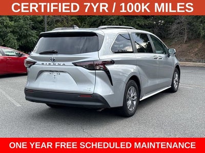 2023 Toyota Sienna LE 8 Passenger