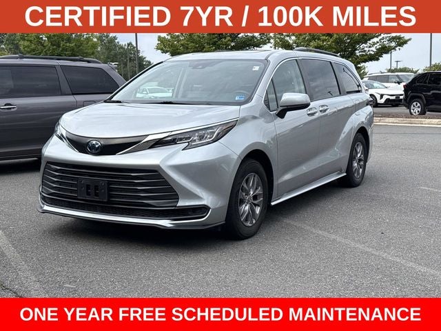 2023 Toyota Sienna LE 8 Passenger