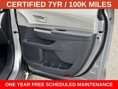 2023 Toyota Sienna LE 8 Passenger