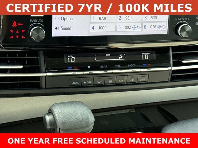 2024 Toyota Sienna LE 8 Passenger