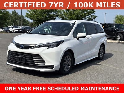 2024 Toyota Sienna LE 8 Passenger