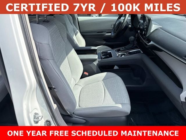 2024 Toyota Sienna LE 8 Passenger