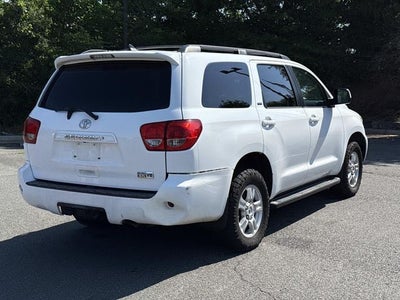 2015 Toyota Sequoia SR5 5.7L