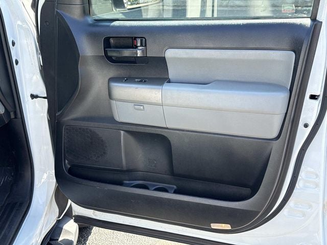 2015 Toyota Sequoia SR5 5.7L