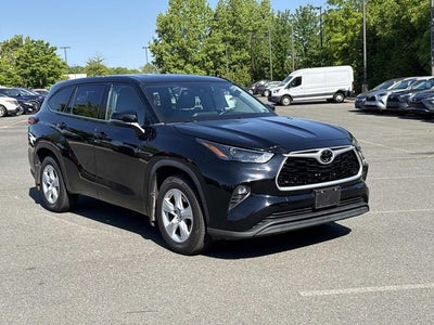 2022 Toyota Highlander LE