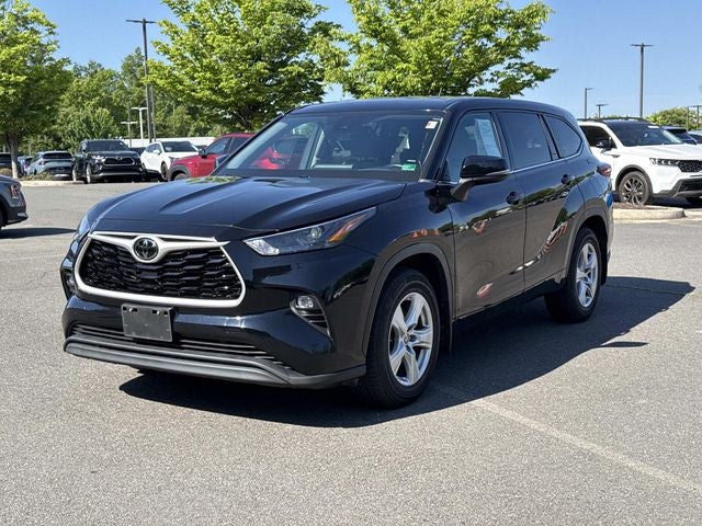 2022 Toyota Highlander LE