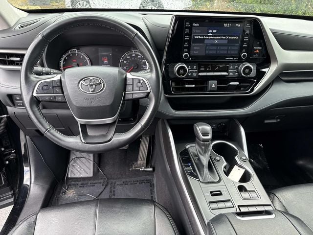 2022 Toyota Highlander LE