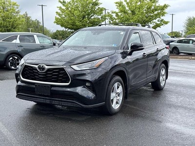 2022 Toyota Highlander LE