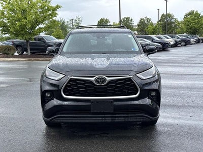 2022 Toyota Highlander LE