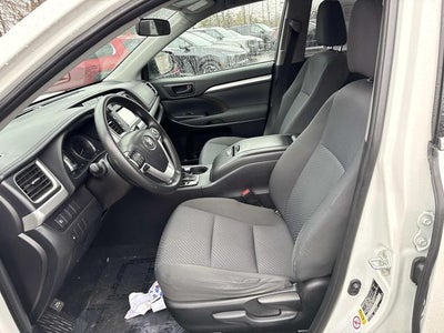 2019 Toyota Highlander LE