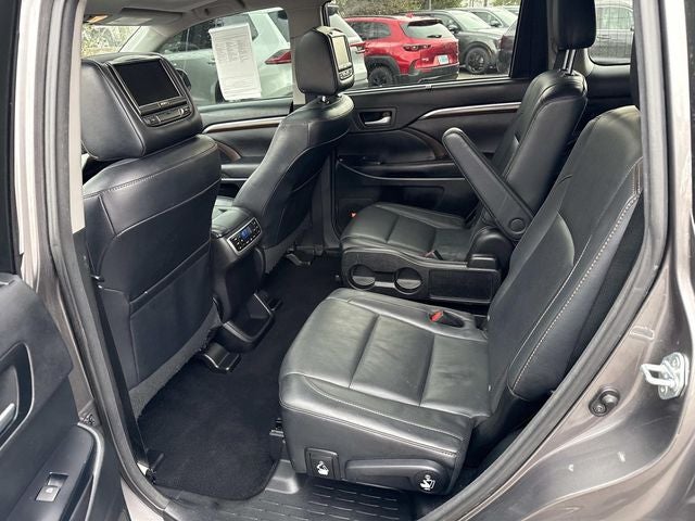 2016 Toyota Highlander Limited Platinum V6