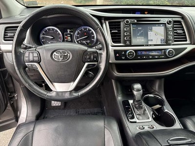 2016 Toyota Highlander Limited Platinum V6