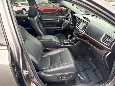 2016 Toyota Highlander Limited Platinum V6
