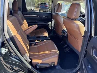 2017 Toyota Highlander Limited