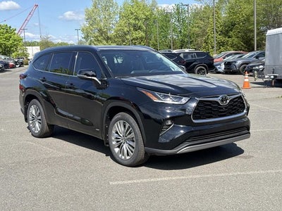 2026 Toyota Highlander Hybrid Platinum