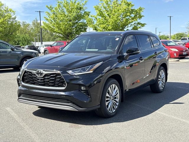 2026 Toyota Highlander Hybrid Platinum